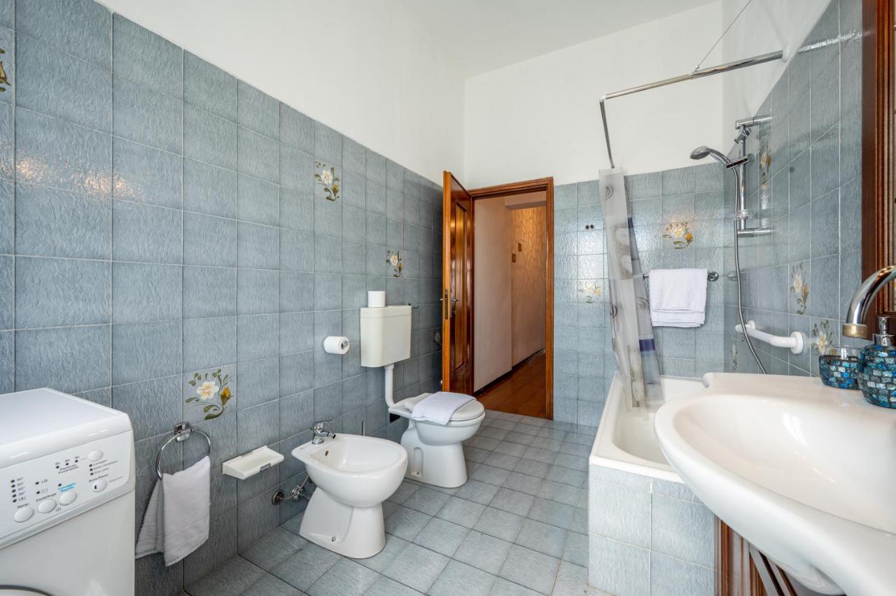 Lake View Apartment With Balcony And Parking - Larihome A25 เจราลาริโอ ภายนอก รูปภาพ